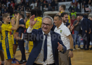 Scafati insegna pallacanestro. Impresa storica al PalaMangano