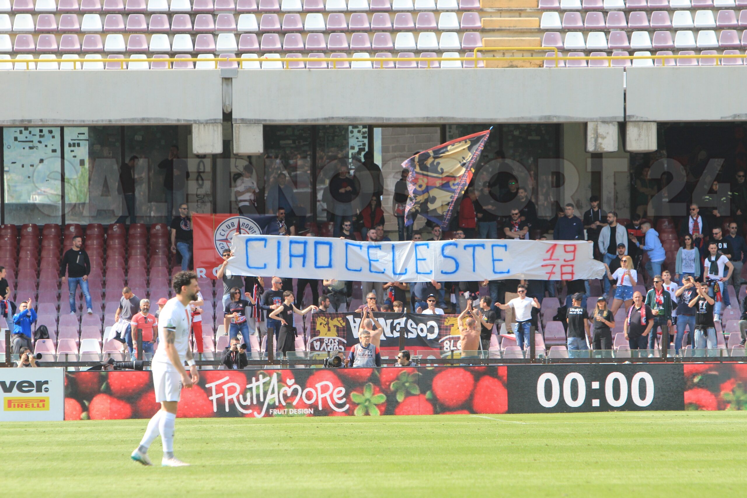 salernitana-tifosi