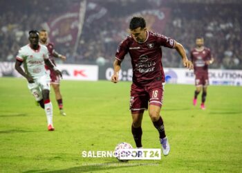 La Salernitana vince in rimonta sul Bari